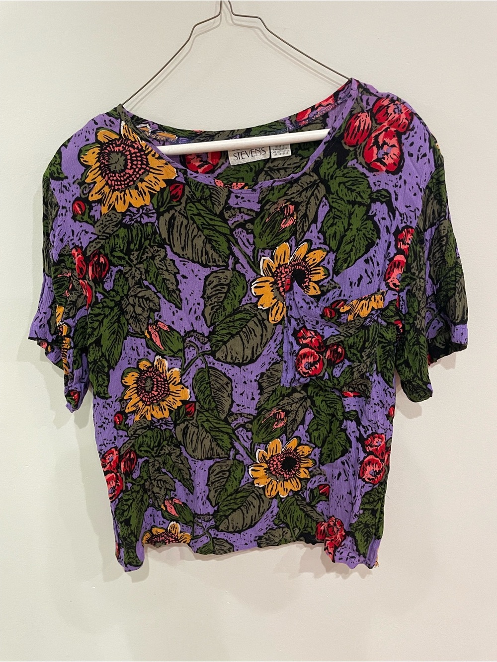 Vintage Women’s purple short-sleeve Floral blouse by Jessica Stevens Size Large